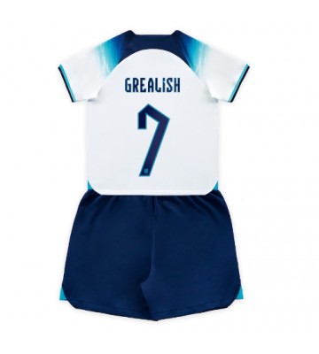 England Jack Grealish #7 babykläder Hemmatröja barn VM 2022 Korta ärmar (+ Korta byxor)